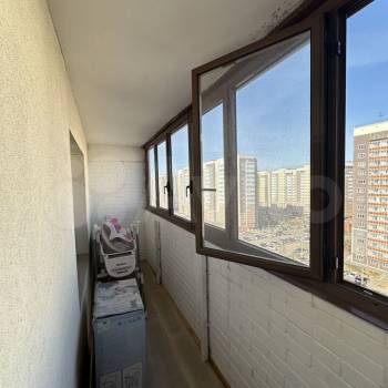 Продается 1-комнатная квартира, 42 м²