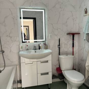 Продается 1-комнатная квартира, 42 м²