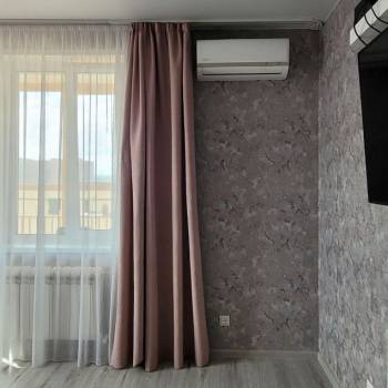 Продается 1-комнатная квартира, 42 м²