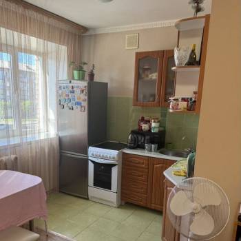 Продается 1-комнатная квартира, 32 м²