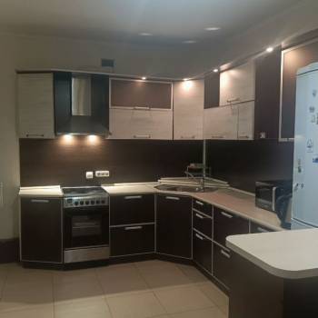 Сдается 1-комнатная квартира, 63 м²