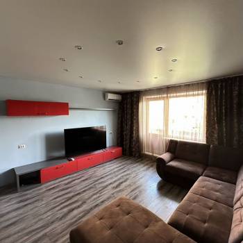 Сдается 1-комнатная квартира, 42 м²