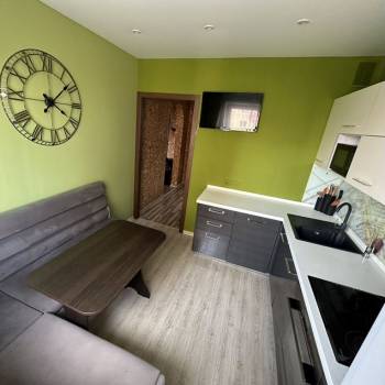 Сдается 1-комнатная квартира, 42 м²