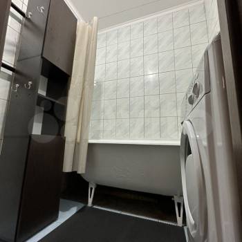 Сдается 1-комнатная квартира, 42 м²