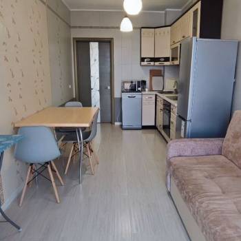 Сдается 2-х комнатная квартира, 65 м²