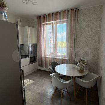 Продается 2-х комнатная квартира, 57,7 м²