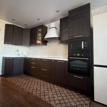 Сдается Многокомнатная квартира, 102,4 м²