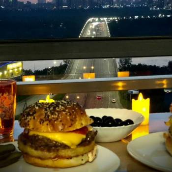 Сдается 1-комнатная квартира, 50 м²