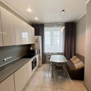 Продается 2-х комнатная квартира, 74 м²