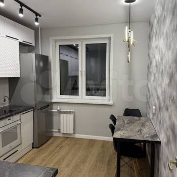 Сдается 1-комнатная квартира, 38 м²