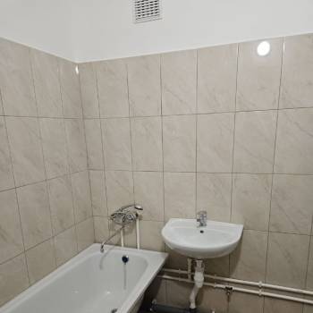 Сдается 2-х комнатная квартира, 65 м²