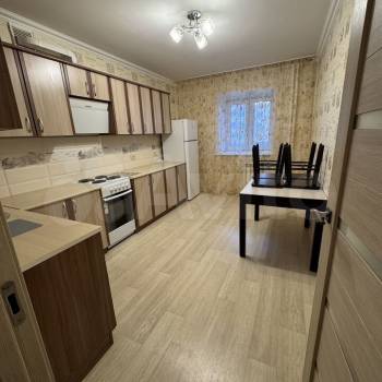 Сдается 1-комнатная квартира, 43 м²