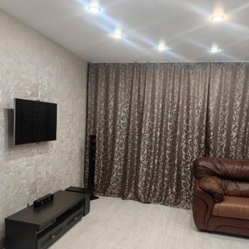 Продается Многокомнатная квартира, 81 м²