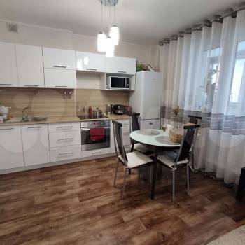 Продается 1-комнатная квартира, 32 м²