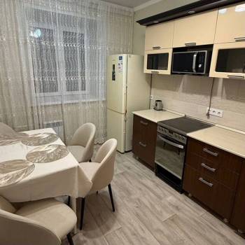 Сдается 2-х комнатная квартира, 60 м²