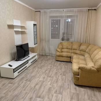 Сдается 2-х комнатная квартира, 60 м²