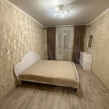 Сдается 2-х комнатная квартира, 60 м²