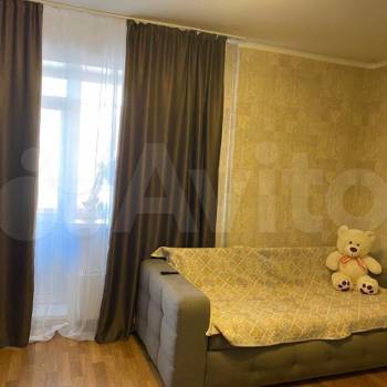 Сдается 1-комнатная квартира, 42 м²