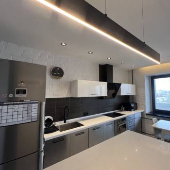 Продается Многокомнатная квартира, 77,6 м²