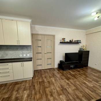 Продается 1-комнатная квартира, 33,9 м²