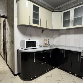 Сдается Многокомнатная квартира, 80 м²