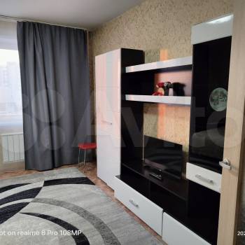 Сдается 1-комнатная квартира, 40,4 м²