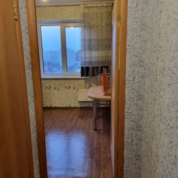 Сдается 1-комнатная квартира, 42 м²