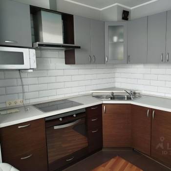 Сдается Многокомнатная квартира, 100 м²