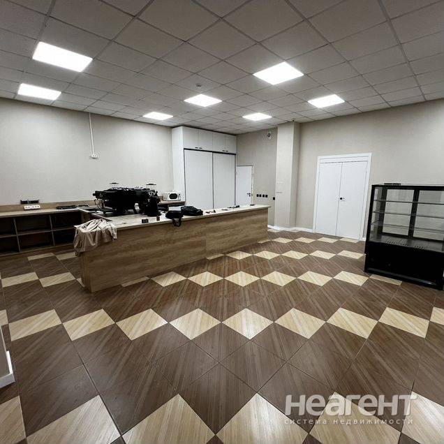 Продам нежилое помещение, ул. Елены Стасовой