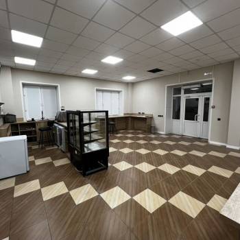 Продается Нежилое помещение, 100 м²