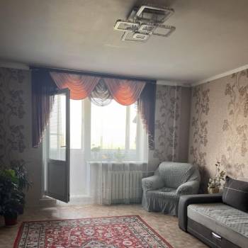 Продается Многокомнатная квартира, 82,4 м²