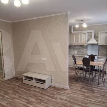 Сдается 1-комнатная квартира, 42 м²