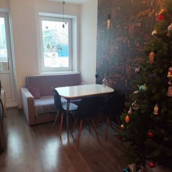 Продается 1-комнатная квартира, 41 м²