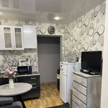 Продается 1-комнатная квартира, 18 м²