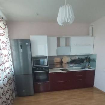 Сдается 1-комнатная квартира, 50 м²