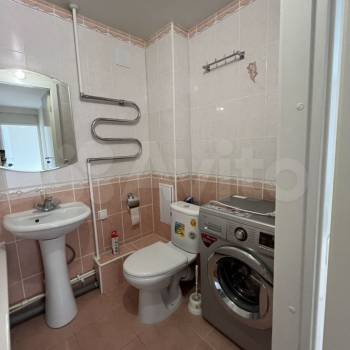 Сдается Многокомнатная квартира, 80 м²