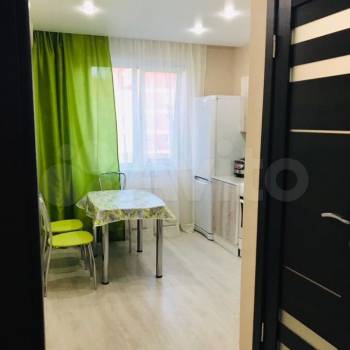 Сдается 1-комнатная квартира, 41 м²