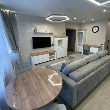 Сдается 2-х комнатная квартира, 60 м²