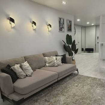 Продается 2-х комнатная квартира, 76 м²