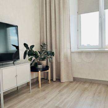 Продается 1-комнатная квартира, 38 м²