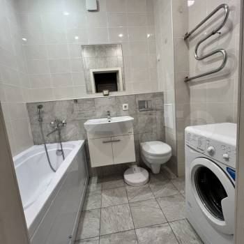 Продается 1-комнатная квартира, 38 м²