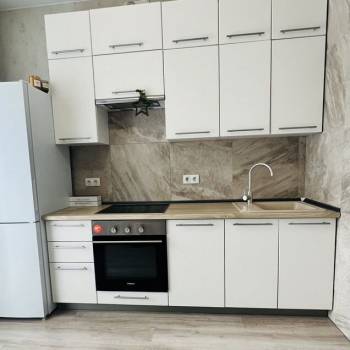 Продается 1-комнатная квартира, 38 м²