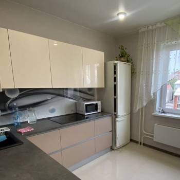 Сдается 2-х комнатная квартира, 57 м²