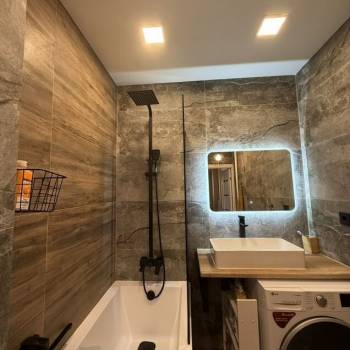 Продается 1-комнатная квартира, 65,2 м²