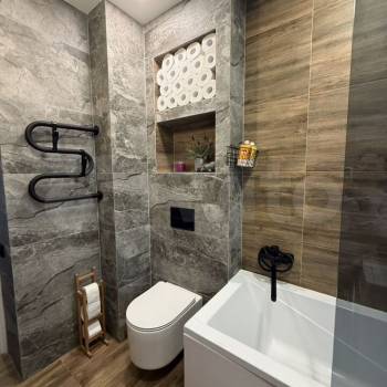 Продается 1-комнатная квартира, 65,2 м²