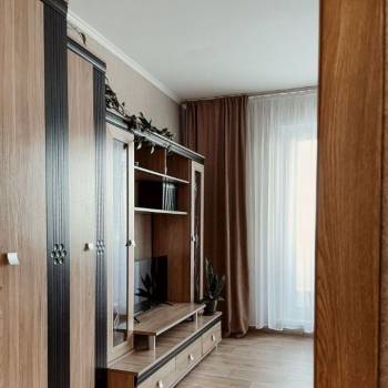 Сдается 1-комнатная квартира, 42 м²