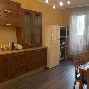 Сдается 2-х комнатная квартира, 80 м²