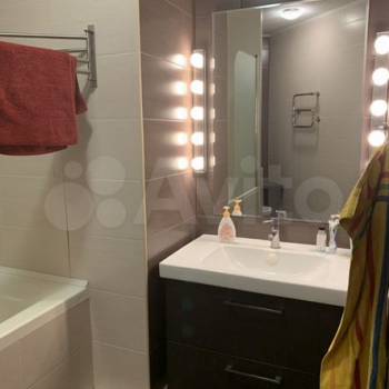 Сдается 2-х комнатная квартира, 80 м²