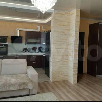 Продается 1-комнатная квартира, 48 м²