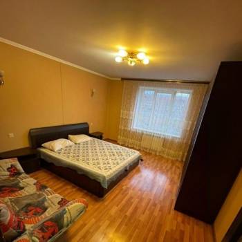 Сдается Многокомнатная квартира, 142,8 м²